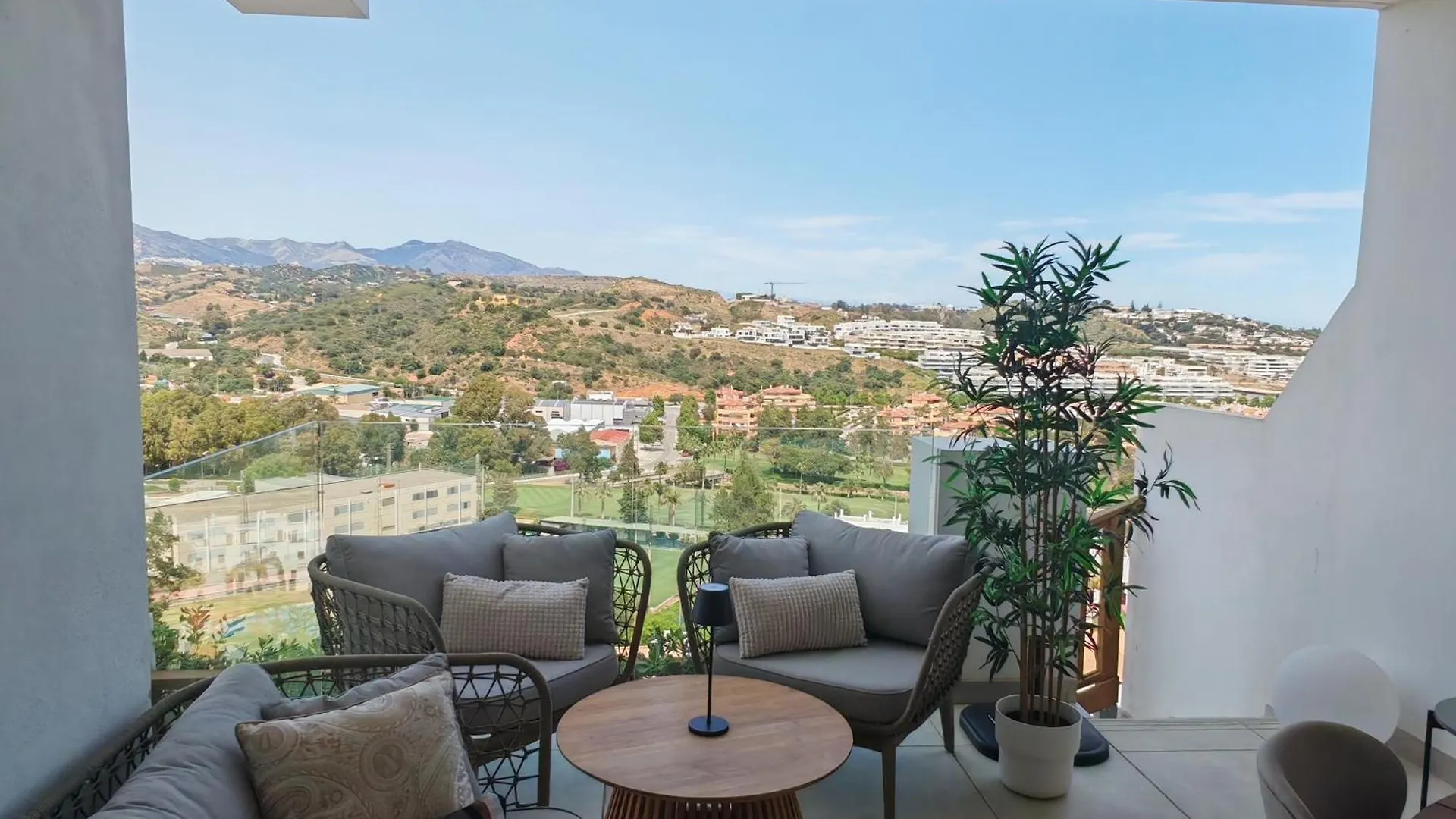 Garden Apartment With Incredible Views In Casa Banderas La Cala De Mijas 0*,  Spanje